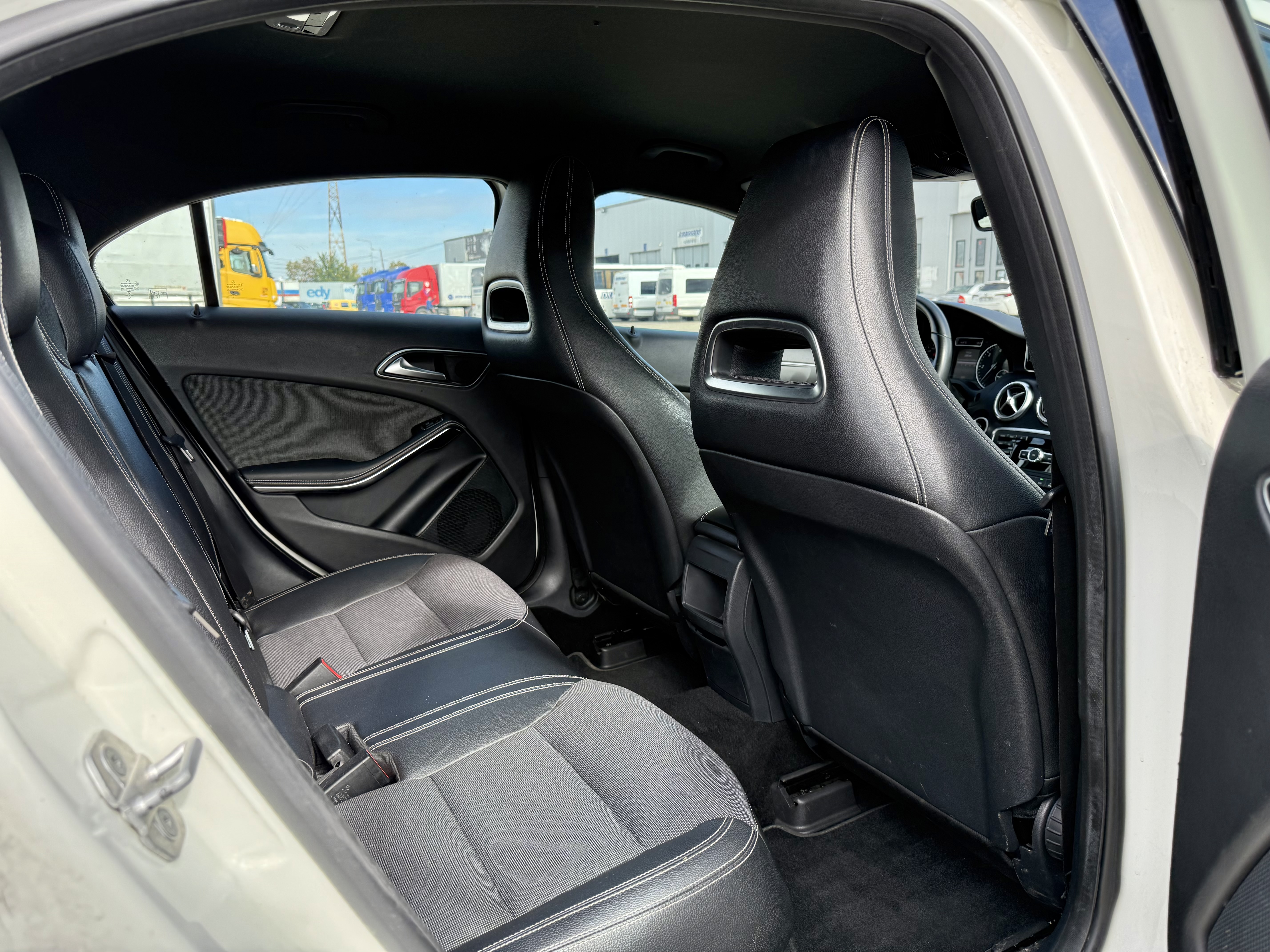 Mercedes  A 180d 2015